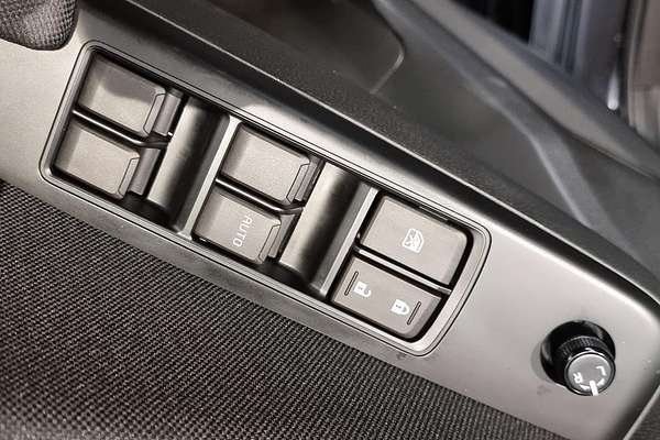 2025 Isuzu MU-X LS-M