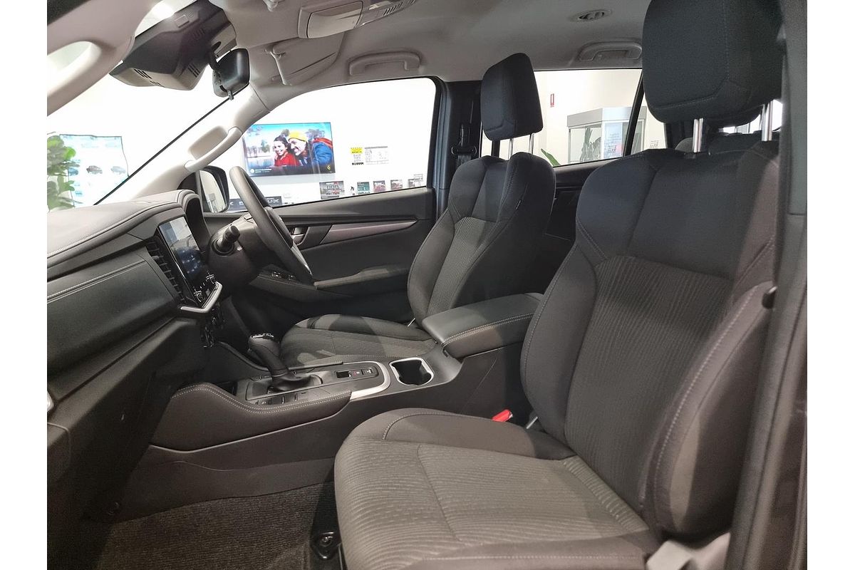 2025 Isuzu MU-X LS-M