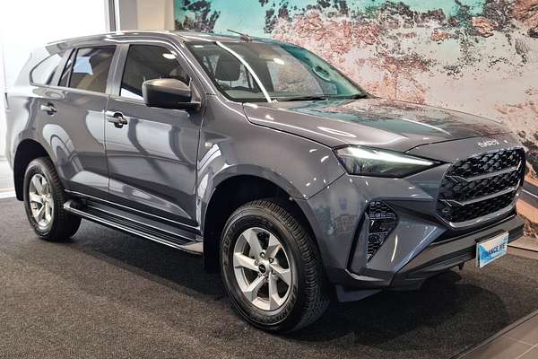 2025 Isuzu MU-X LS-M