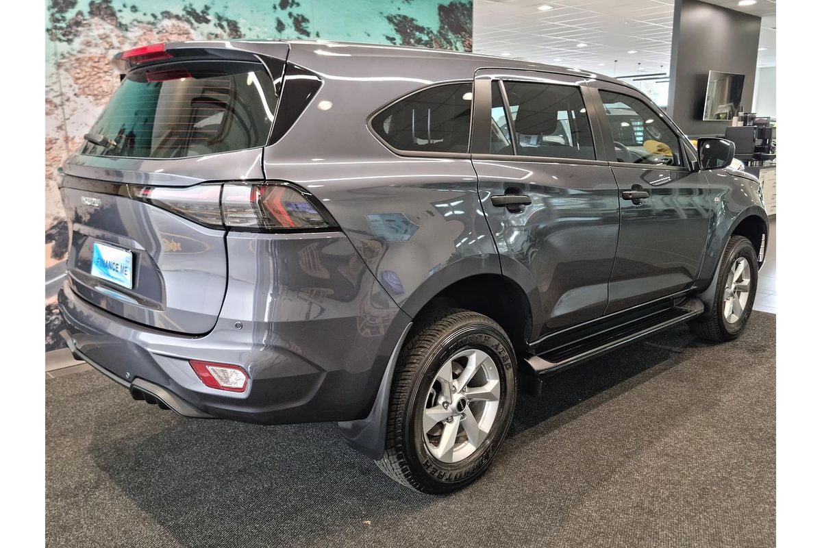 2025 Isuzu MU-X LS-M