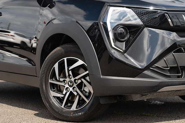 2025 Mahindra XUV3XO AX5L