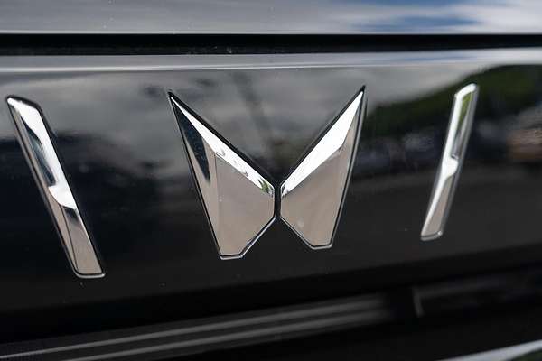 2025 Mahindra XUV3XO AX5L