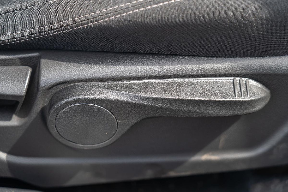 2025 Mahindra XUV3XO AX5L