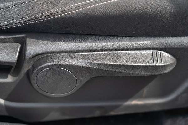 2025 Mahindra XUV3XO AX5L