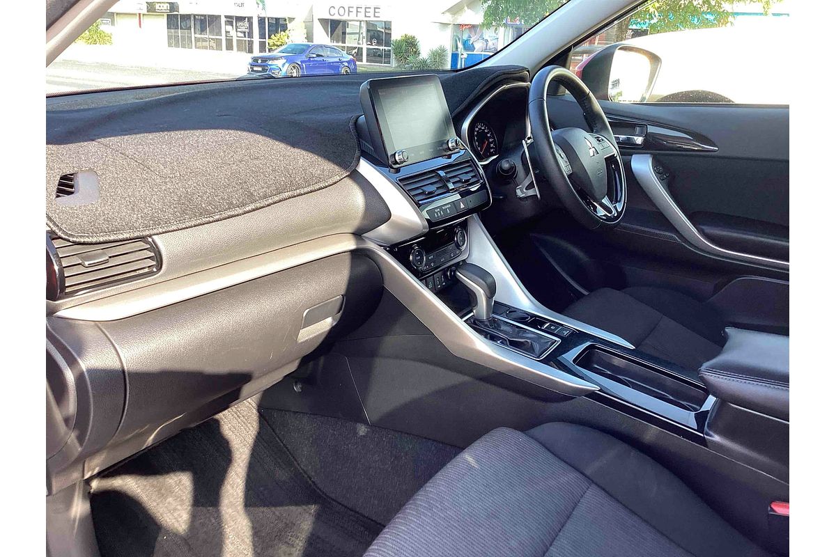 2021 Mitsubishi Eclipse Cross LS YB