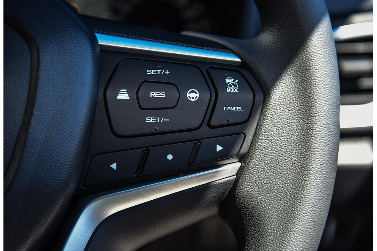 2025 Isuzu MU-X LS-M