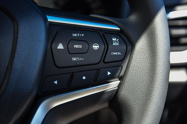 2025 Isuzu MU-X LS-M