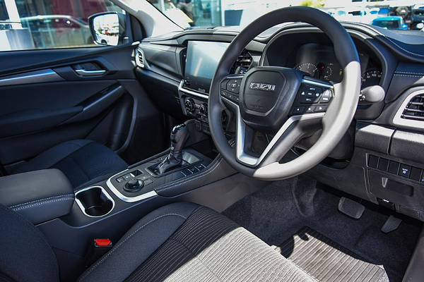 2025 Isuzu MU-X LS-M