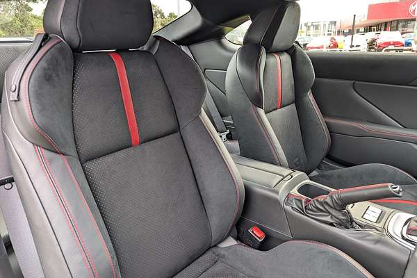 2025 Subaru BRZ S ZD8