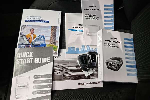 2025 Isuzu MU-X LS-M