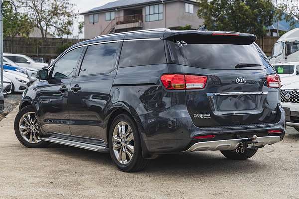 2017 Kia Carnival Platinum YP