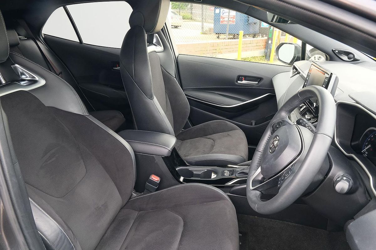 2022 Toyota Corolla ZR Hybrid ZWE211R