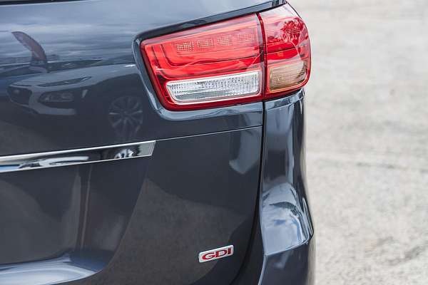 2017 Kia Carnival Platinum YP