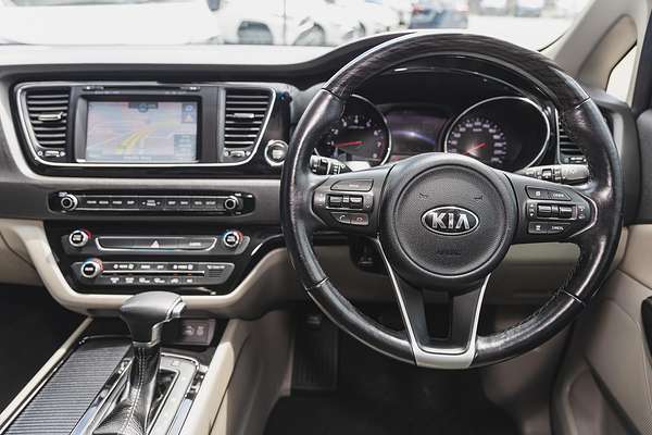 2017 Kia Carnival Platinum YP