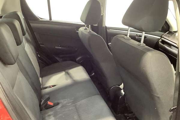 2013 Suzuki Swift GL FZ