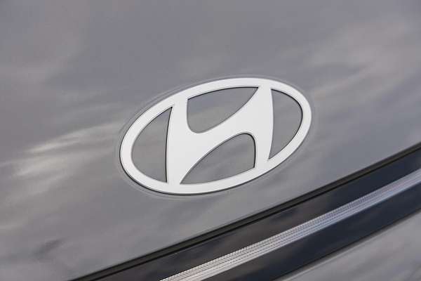 2025 Hyundai Kona Premium N Line SX2.V3