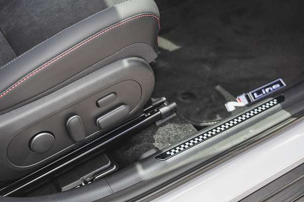 2025 Hyundai Kona Premium N Line SX2.V3