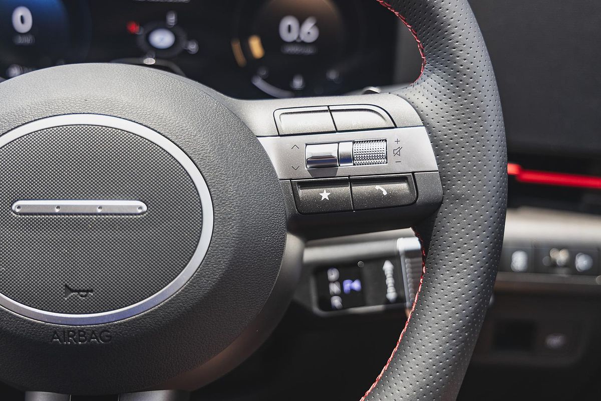 2025 Hyundai Kona Premium N Line SX2.V3