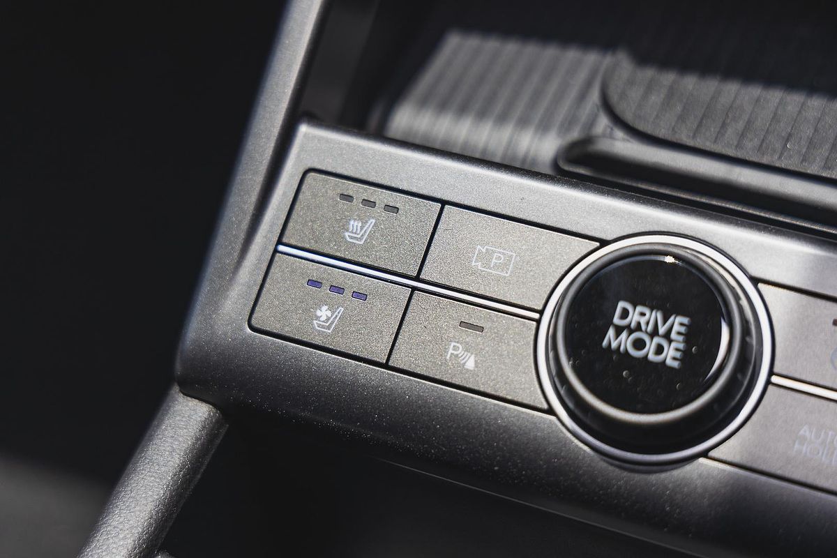 2025 Hyundai Kona Premium N Line SX2.V3