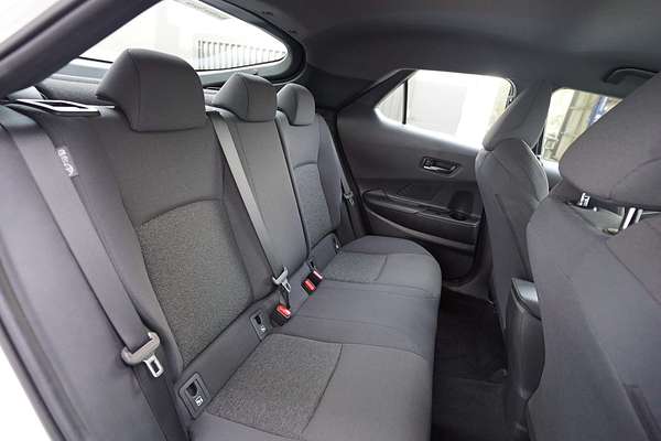 2024 Toyota C-HR GXL ZYX20R