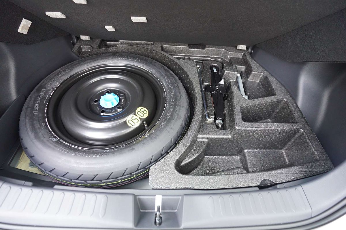 2024 Toyota C-HR GXL ZYX20R