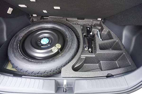 2024 Toyota C-HR GXL ZYX20R