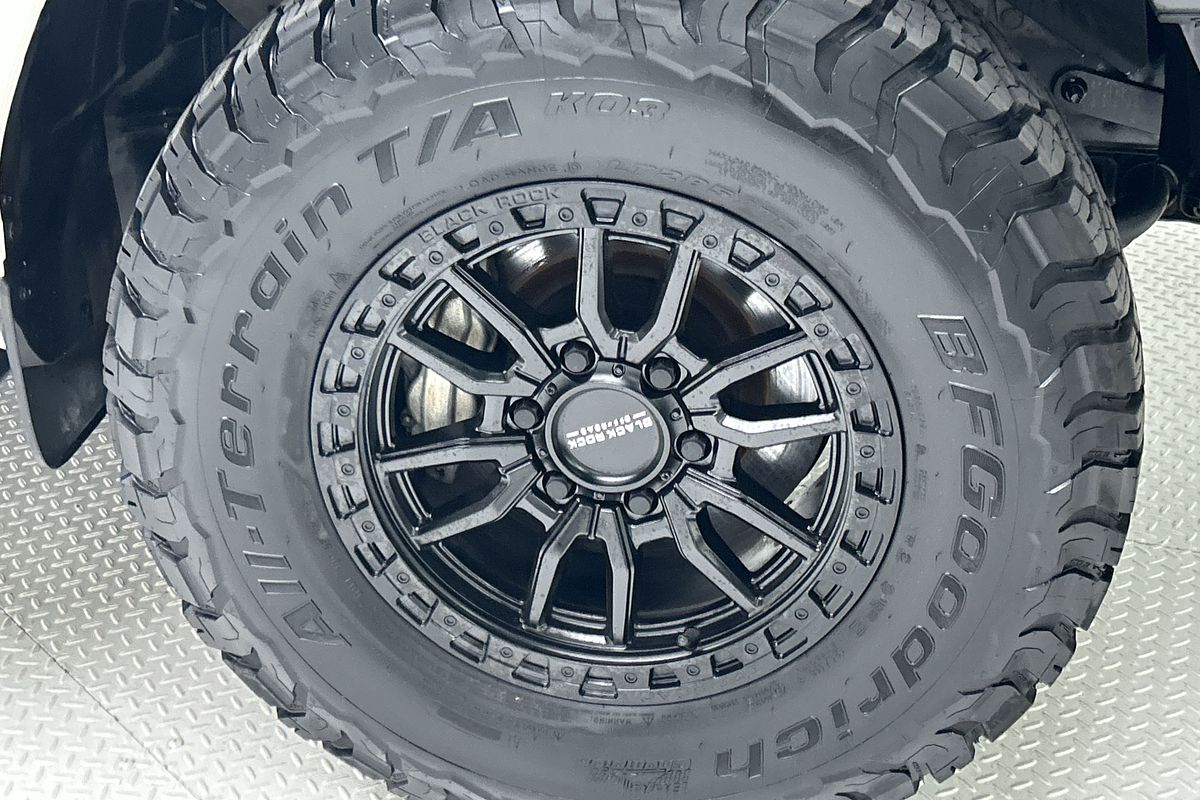 2023 Toyota Landcruiser GXL FJA300R