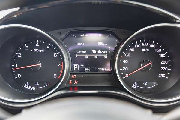 2017 Kia Carnival Platinum YP