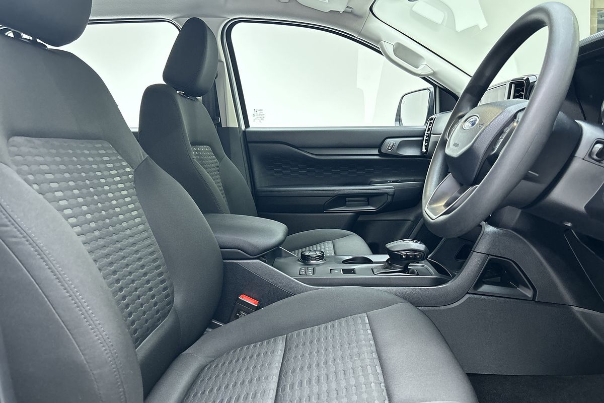 2024 Ford Everest Ambiente 2.0L