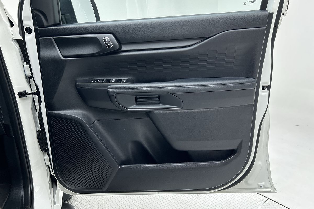 2024 Ford Everest Ambiente 2.0L