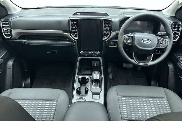 2024 Ford Everest Ambiente 2.0L