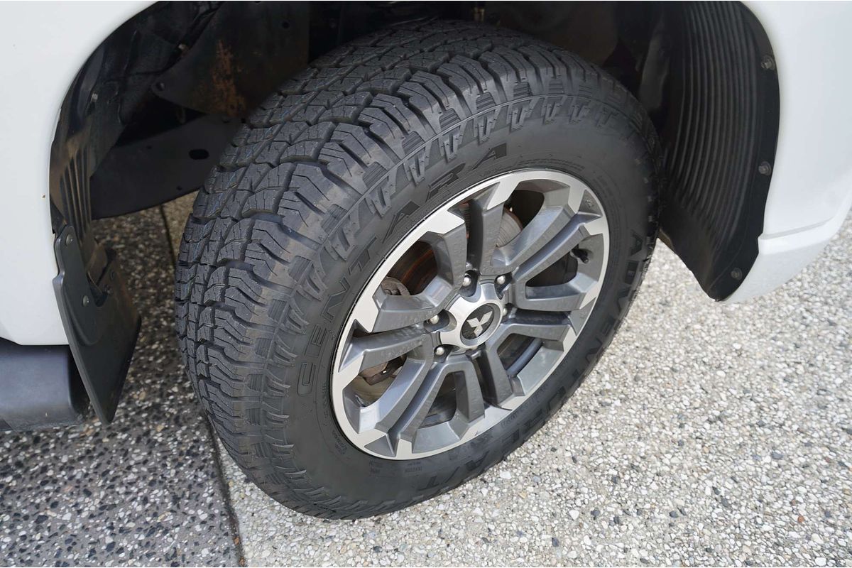 2023 Mitsubishi Triton GLS MR 4X4