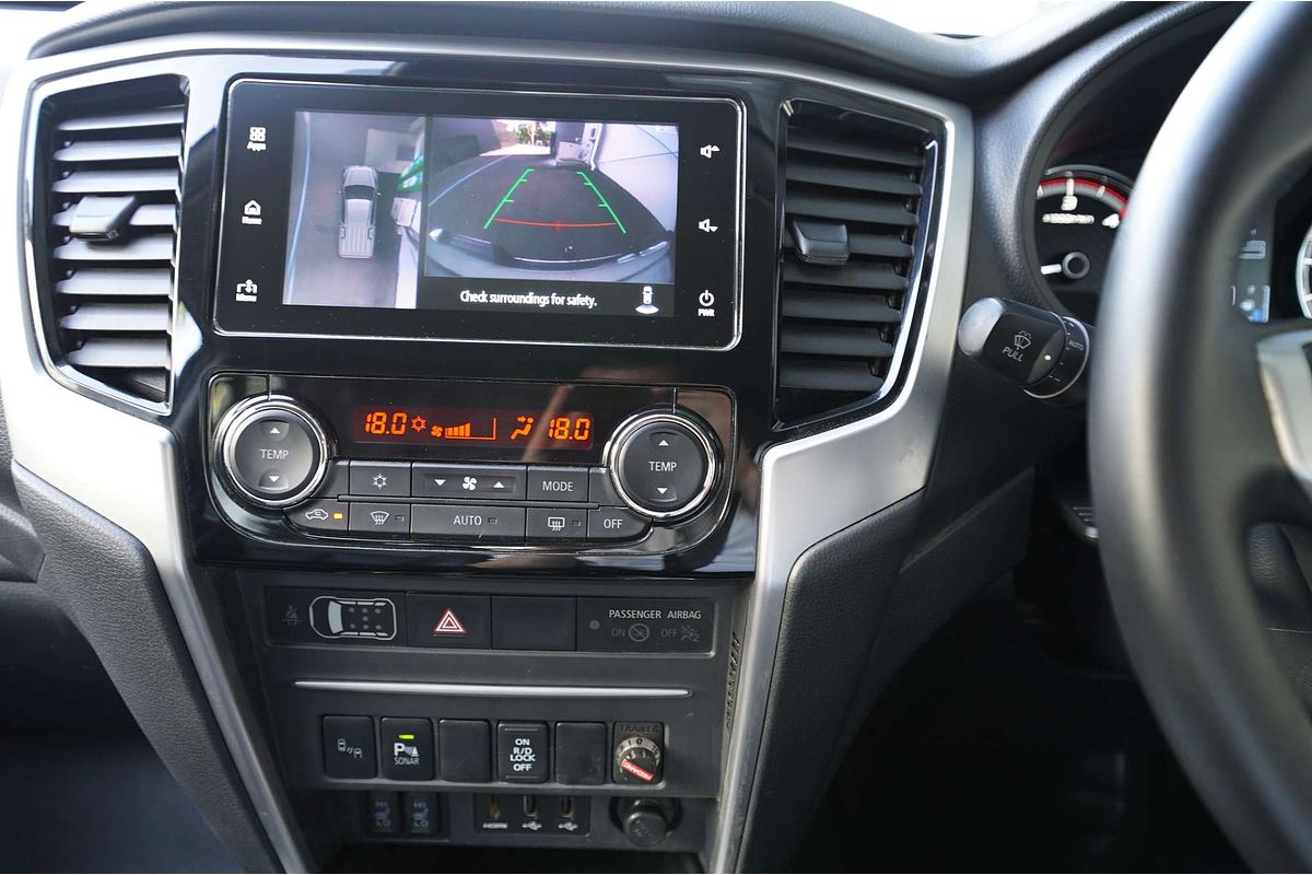 2023 Mitsubishi Triton GLS MR 4X4