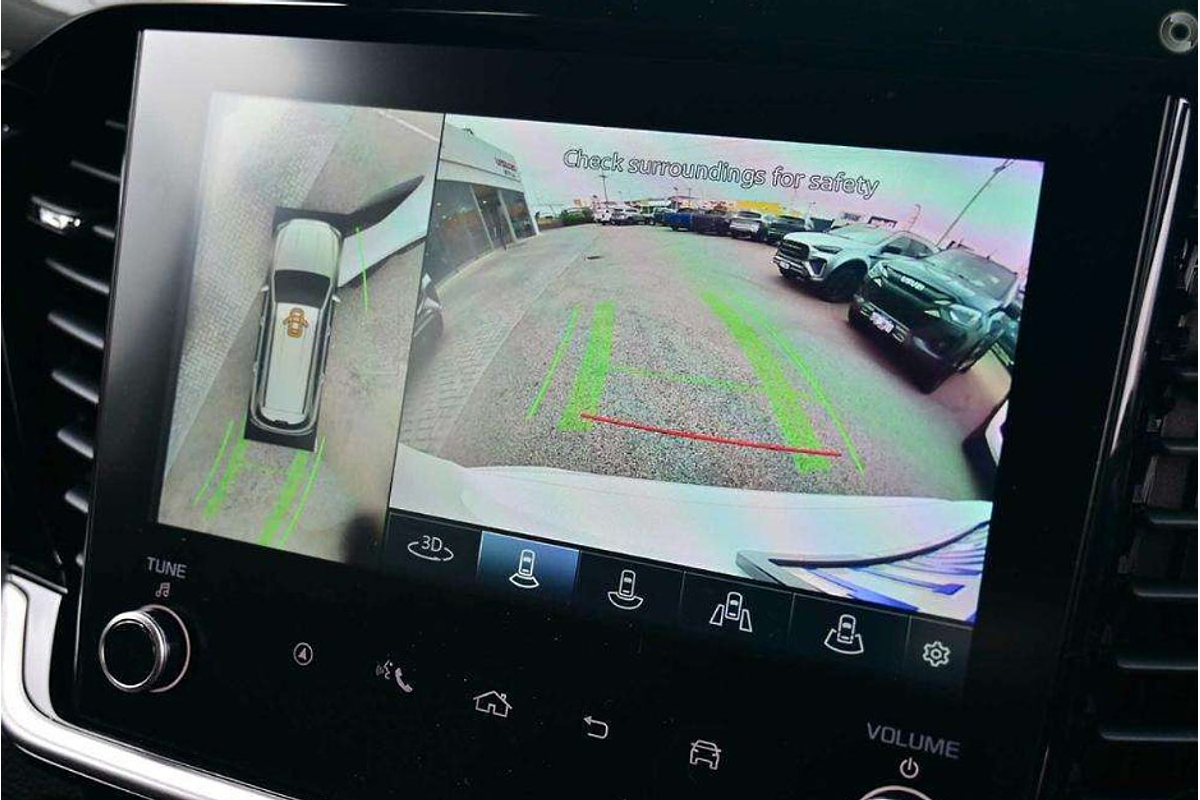 2025 Isuzu MU-X LS-T