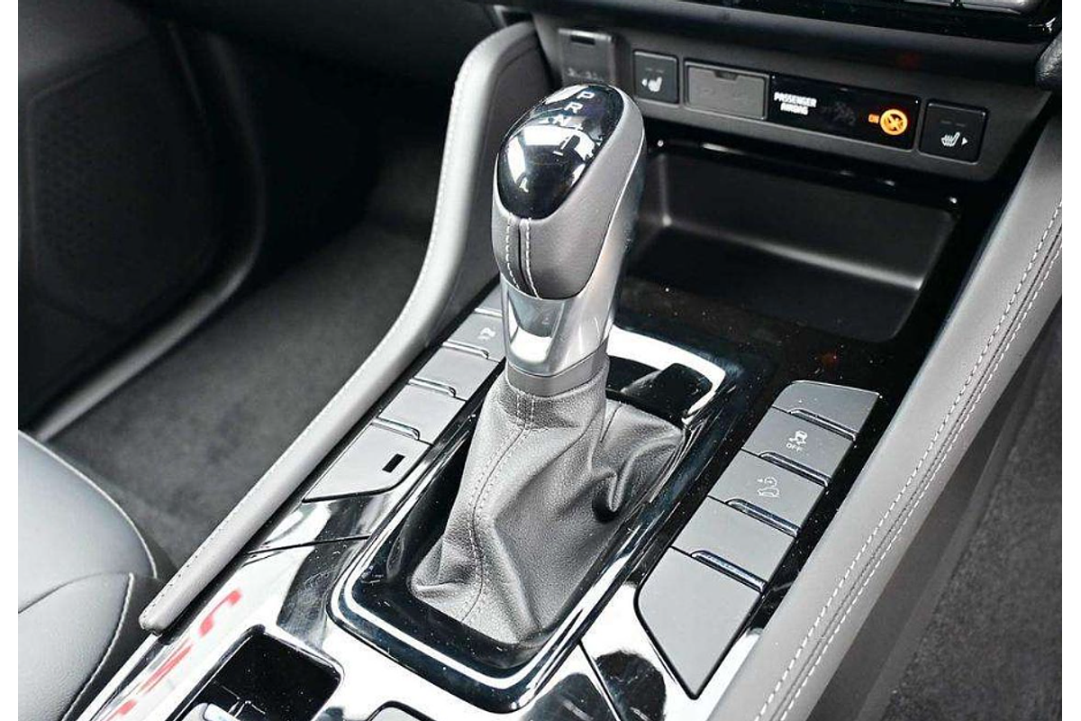 2025 Isuzu MU-X LS-T