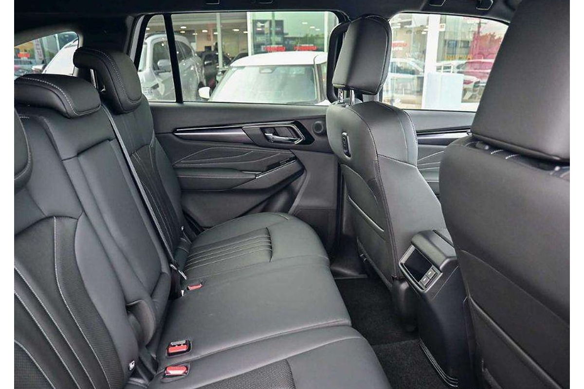 2025 Isuzu MU-X LS-T