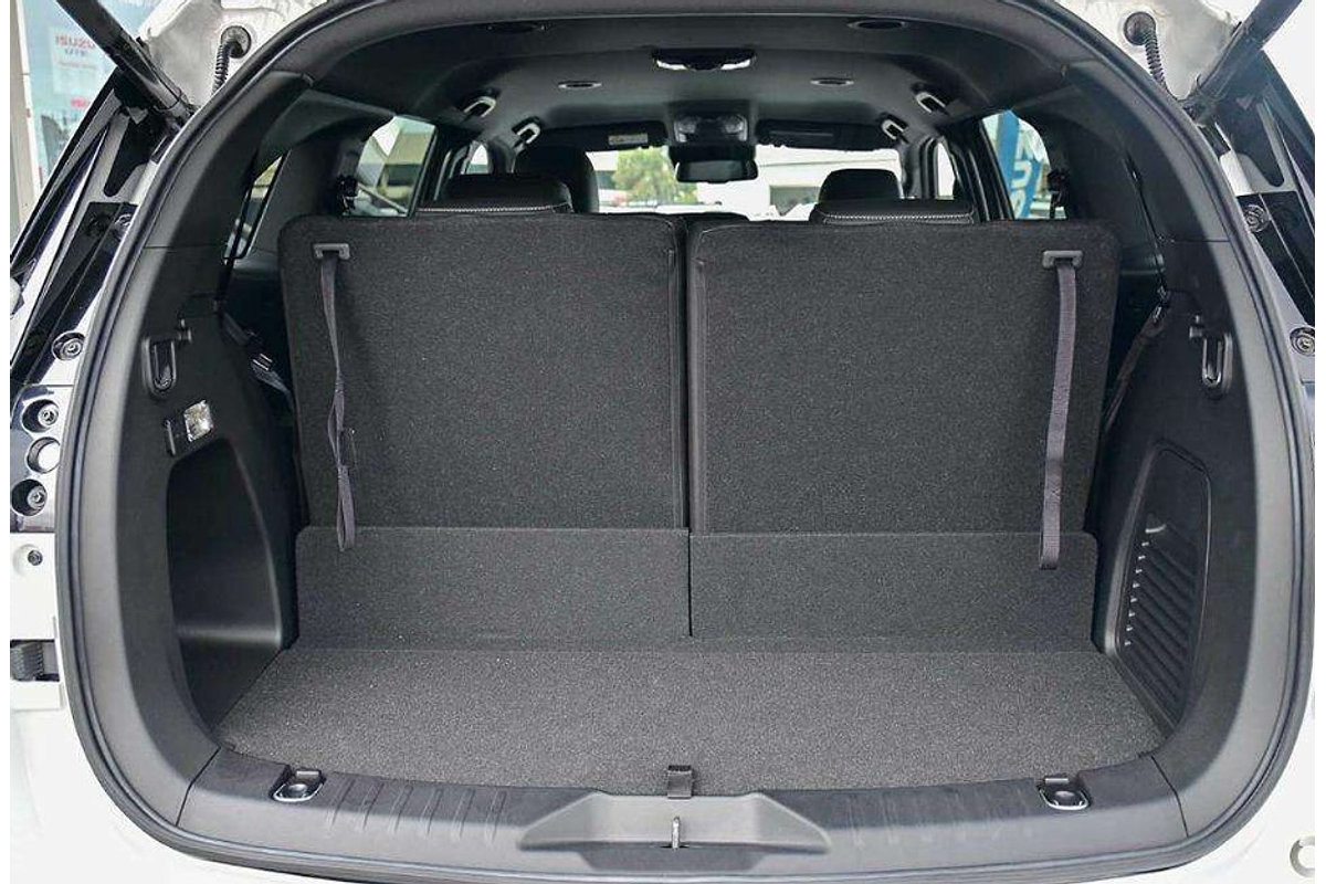 2025 Isuzu MU-X LS-T