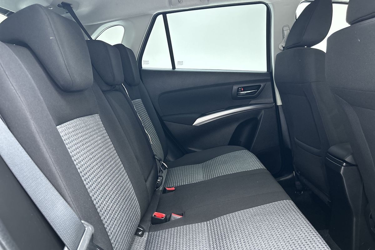 2023 Suzuki S-Cross JYB