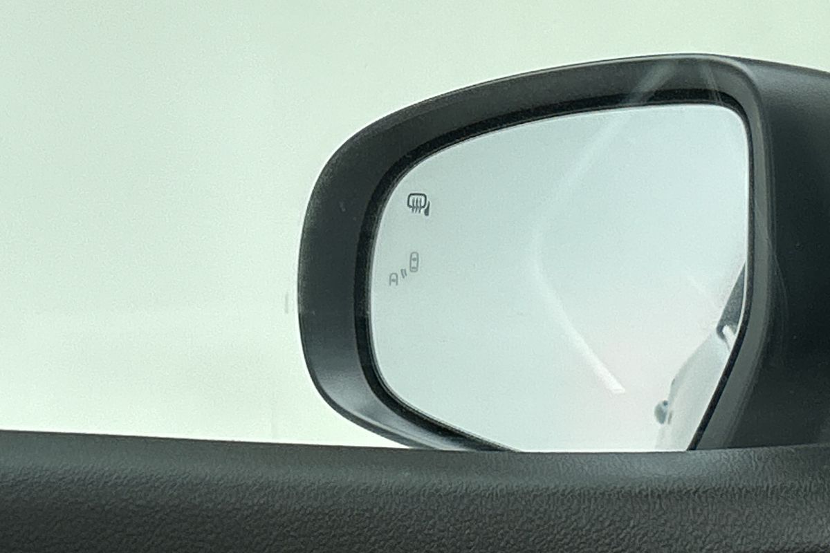 2023 Suzuki S-Cross JYB