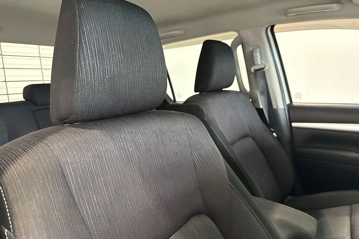 2017 Toyota Hilux SR5 GUN126R 4X4