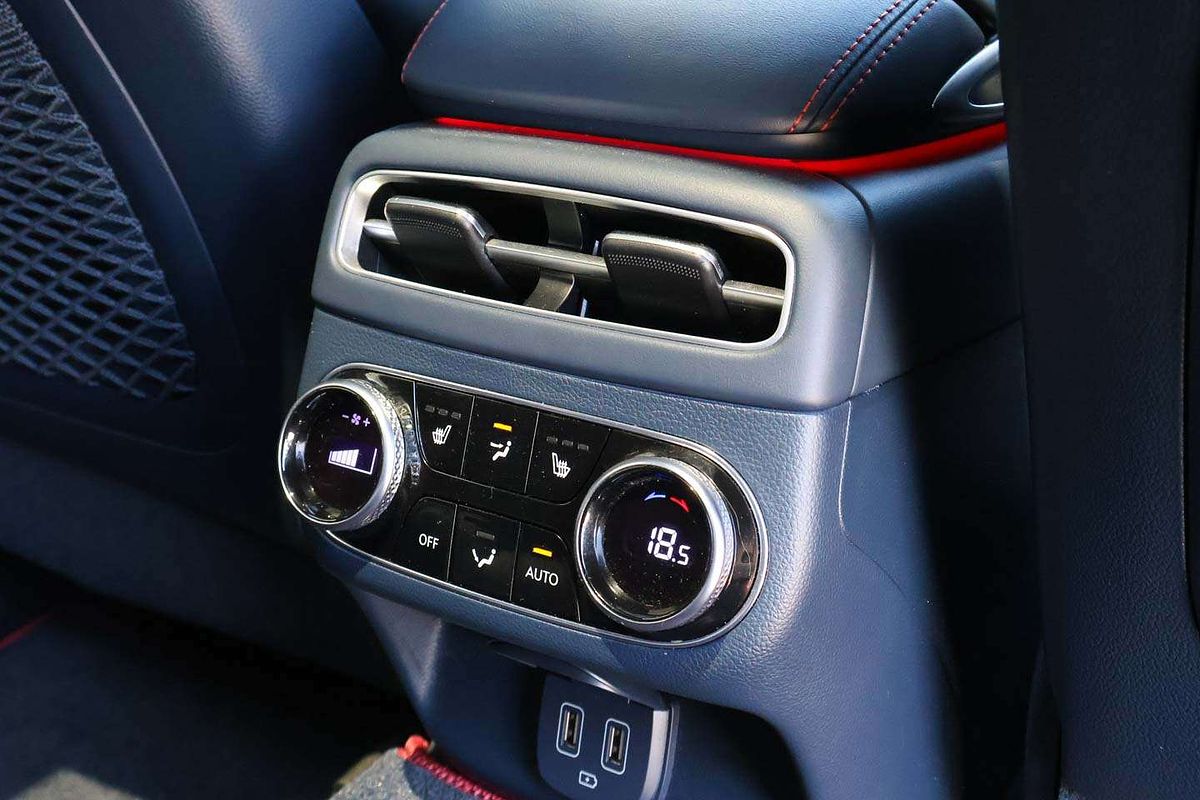 2022 Genesis GV70 3.5T AWD Sport JK.V2