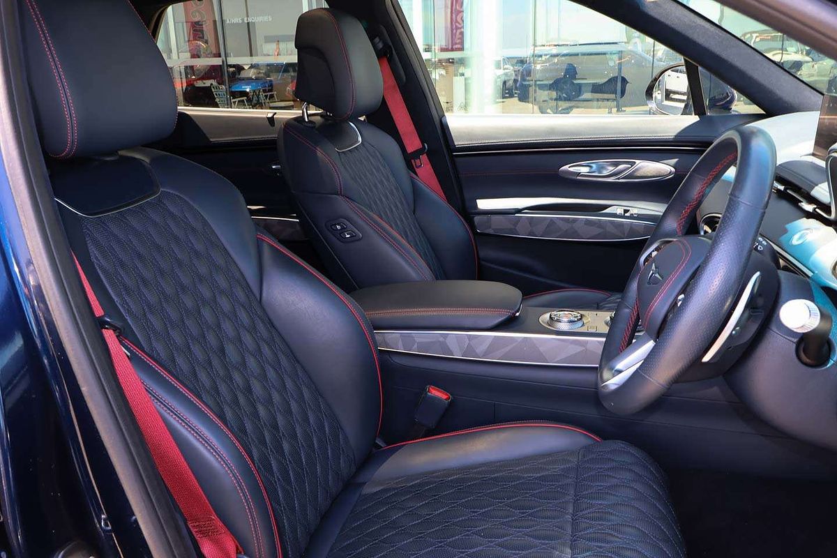 2022 Genesis GV70 3.5T AWD Sport JK.V2