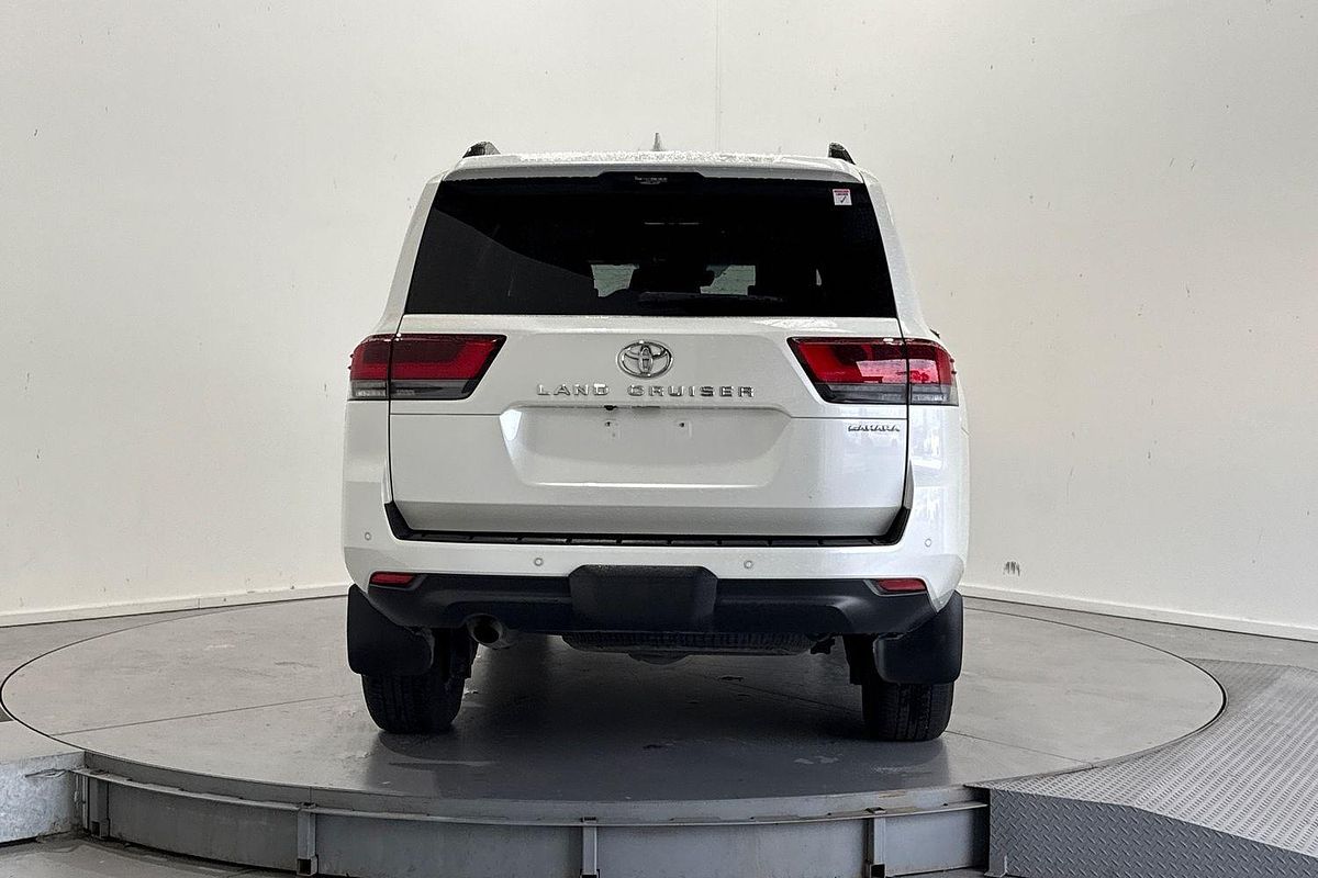 2022 Toyota Landcruiser Sahara FJA300R