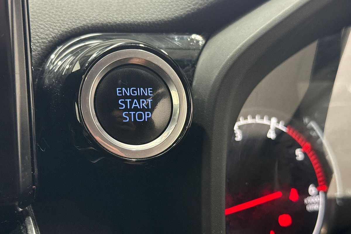 2022 Toyota Landcruiser Sahara FJA300R