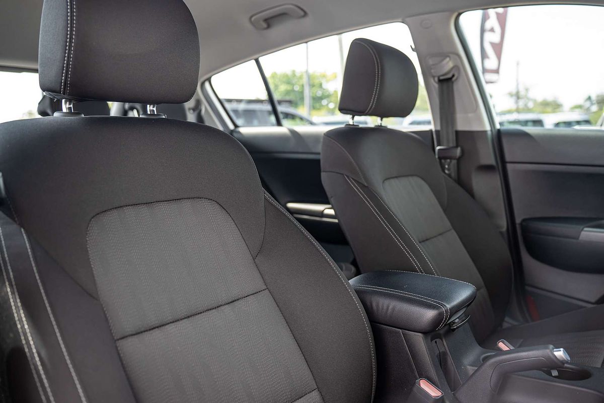 2020 Kia Sportage S QL