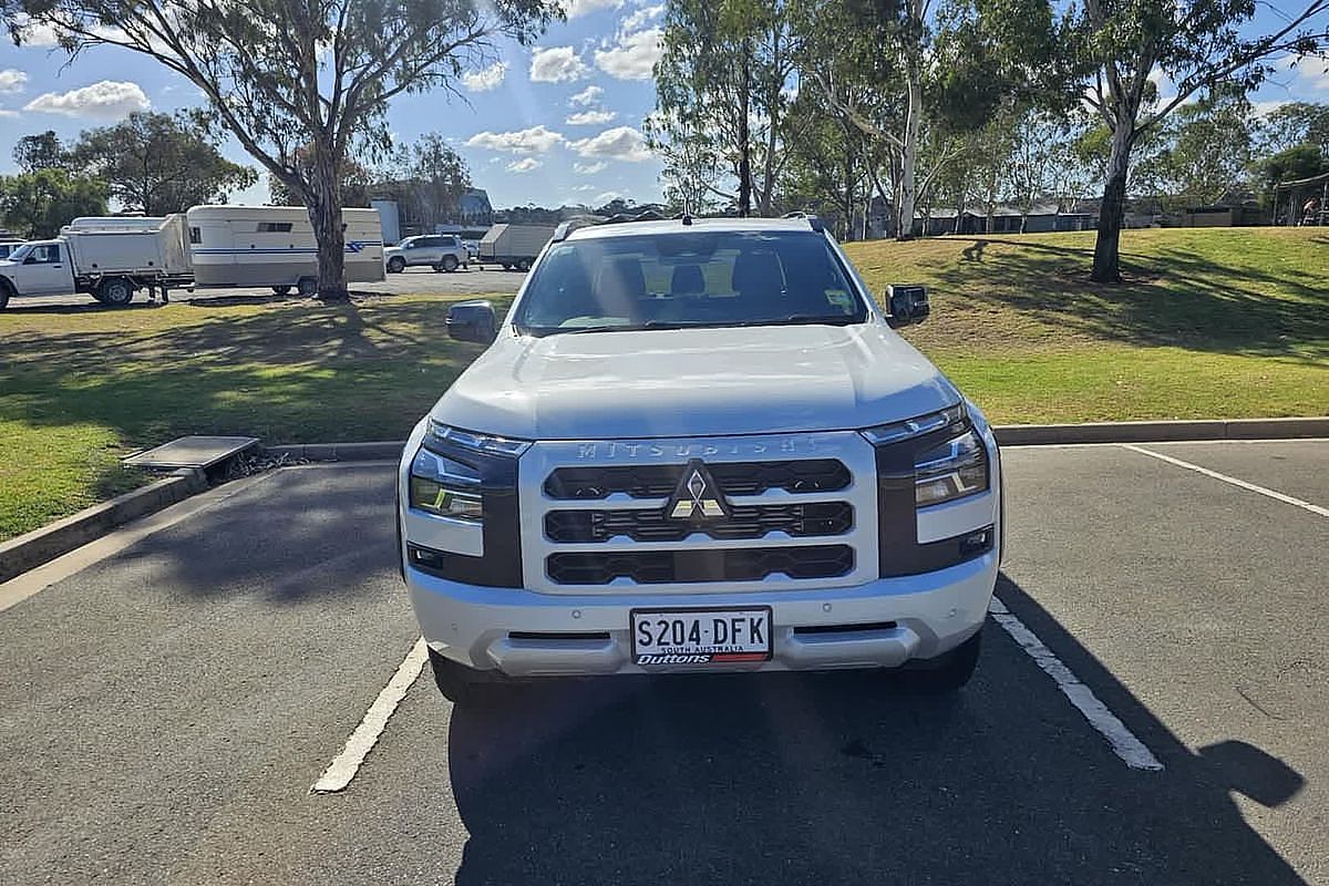 2024 Mitsubishi Triton GSR MV 4X4
