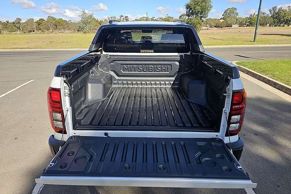 2024 Mitsubishi Triton GSR MV 4X4