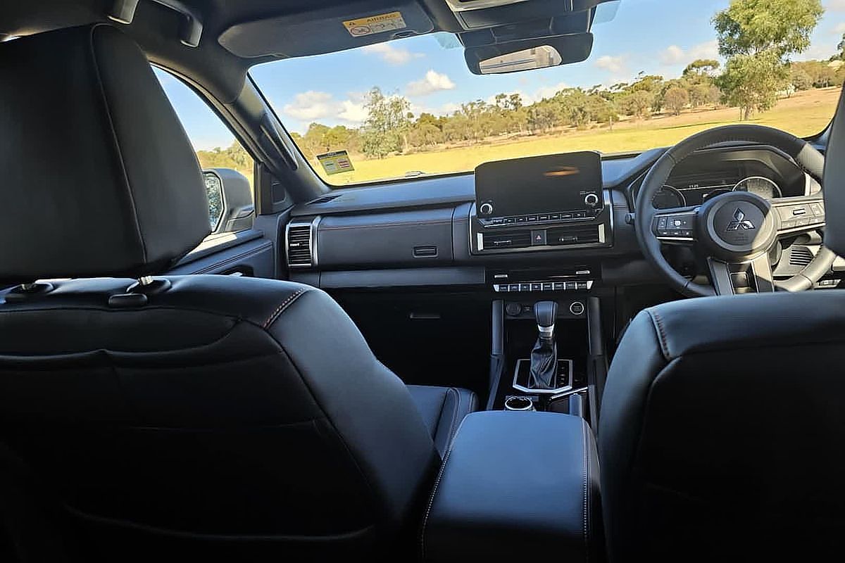 2024 Mitsubishi Triton GSR MV 4X4