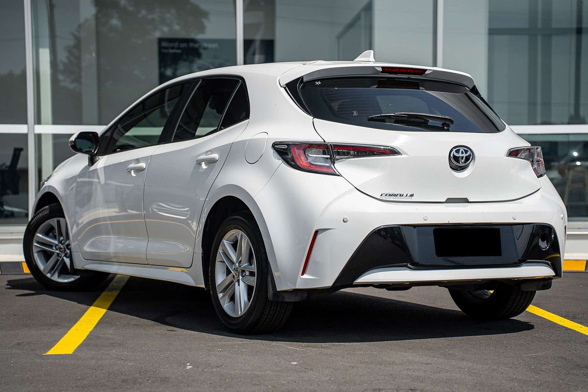 2018 Toyota Corolla Ascent Sport ZRE182R