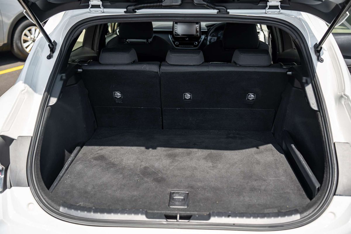 2018 Toyota Corolla Ascent Sport ZRE182R